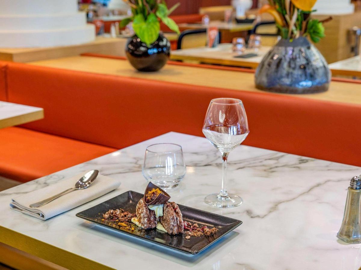 Mercure Lyon Est Villefontaine Eksteriør billede