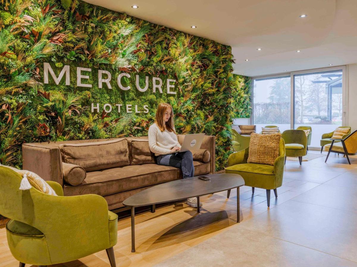 Mercure Lyon Est Villefontaine Eksteriør billede