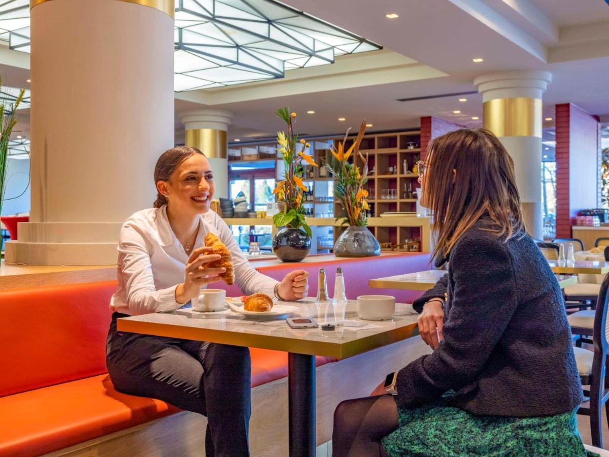 Mercure Lyon Est Villefontaine Eksteriør billede